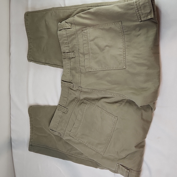 Wrangler fleece lined pants. Khaki Colored. Size 42x30 - Picture 4 of 8